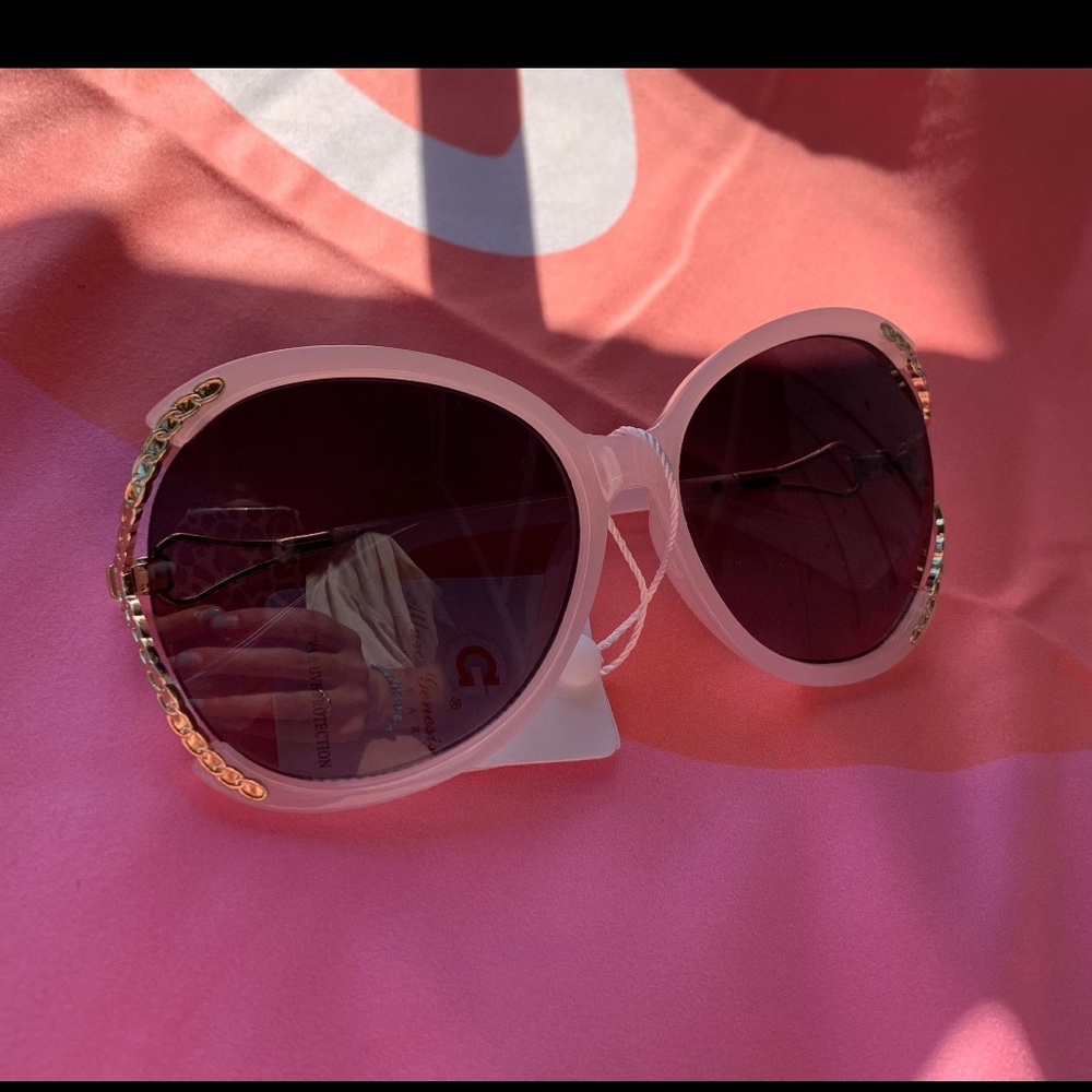 Women's Chain Detailed Aviator Sunglasses in Pink